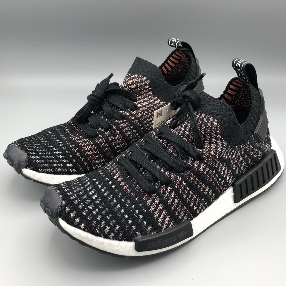 Adidas - NMD R1 - STLT - Blk/Pnk Primeknit - Sz 9